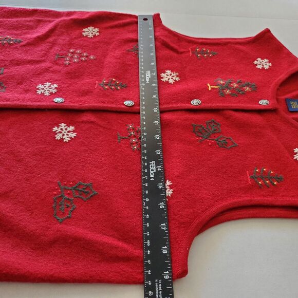 Vintage Red Wool Embellished Christmas Vest Charter Club Sz M Grandmacore Winter - Picture 3 of 6